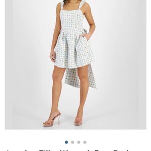 Elegant White Patterned Women's Dress